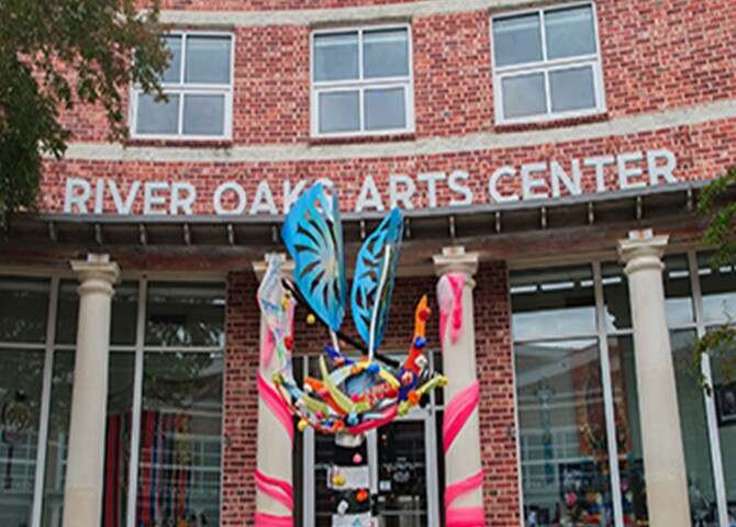  Square Arts Center at River Oaks
