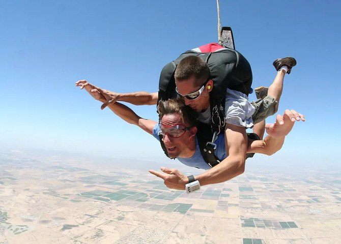  Skydiving in Arizona