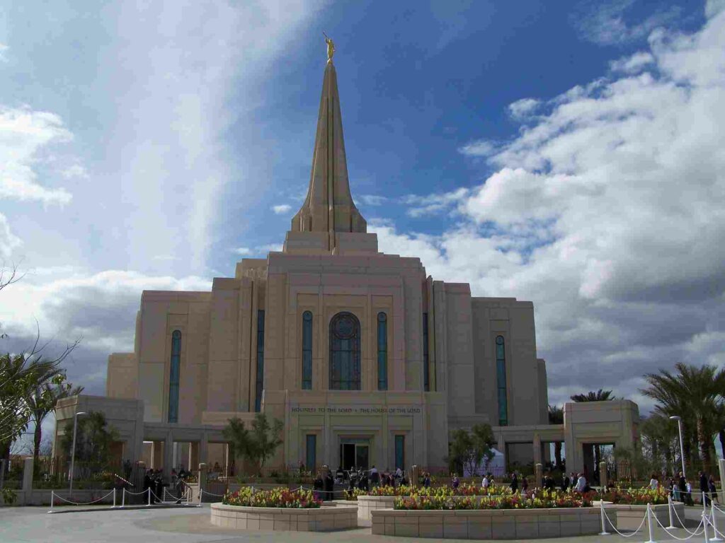 The Church of Jesus Christ of Latter-Day Saints' Gilbert Temple